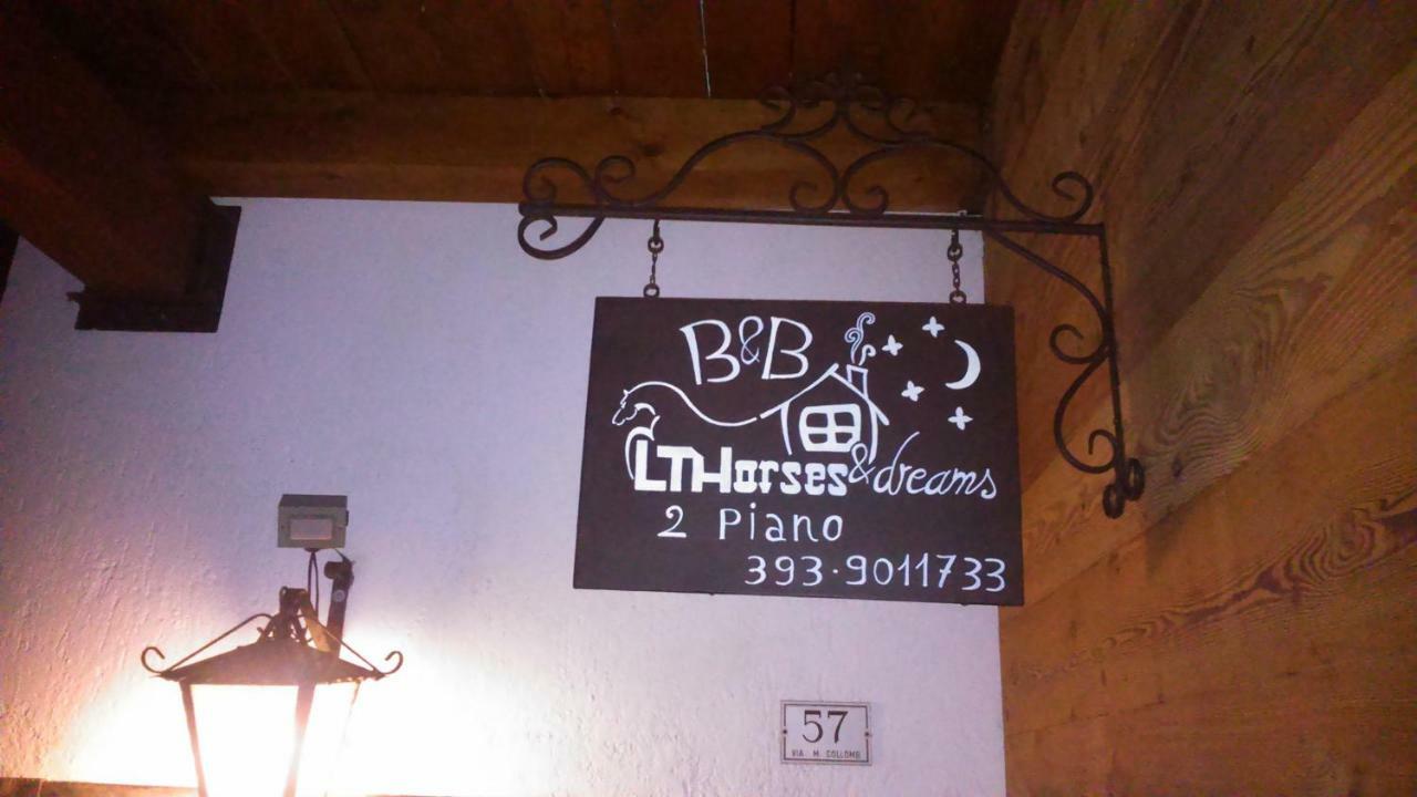 לינה וארוחת בוקר לה טוויל Lthorses & Dreams מראה חיצוני תמונה